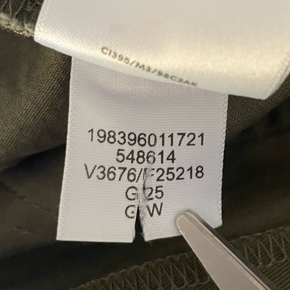 NWOT Lands’ End Chino Barrel Leg Utility Ankle Pants Women’s 8P Green Lagenlook - Picture 16 of 16